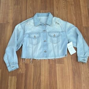 Women’s cropped denim jacket